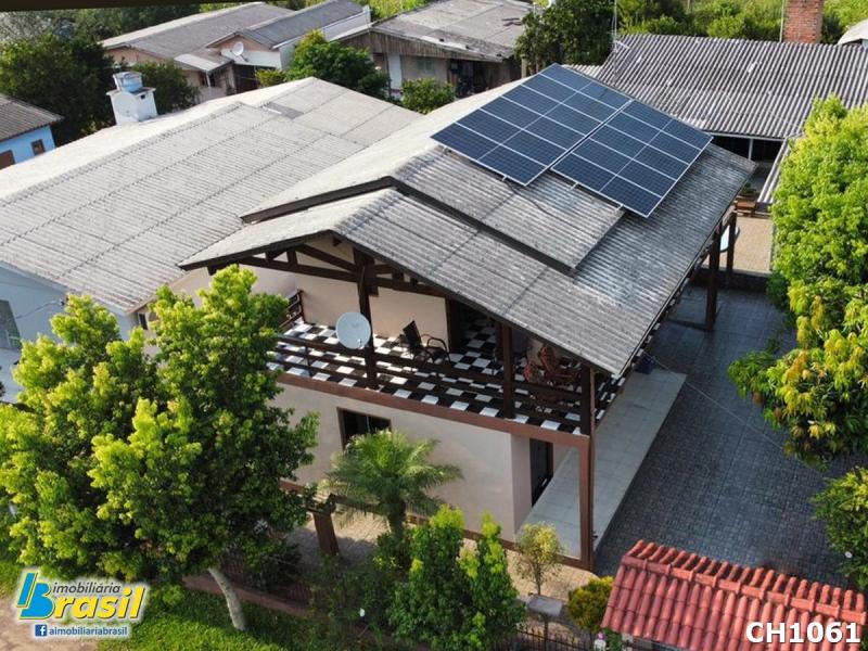 Chácara com 950m² com 2 casas                     