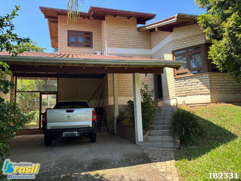 Casa plana com 2 dormitórios                                            