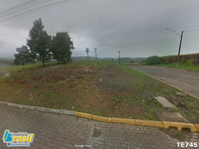 Terreno de esquina plano                                 