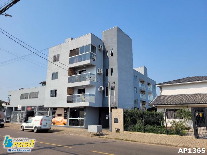 Apartamento com ótima localização 