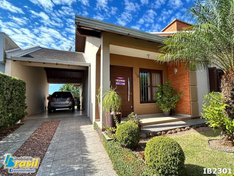 Ótima casa com vista panorâmica                          