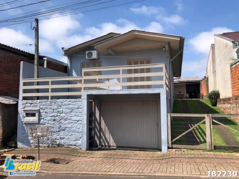 2 Casas no mesmo terreno à venda