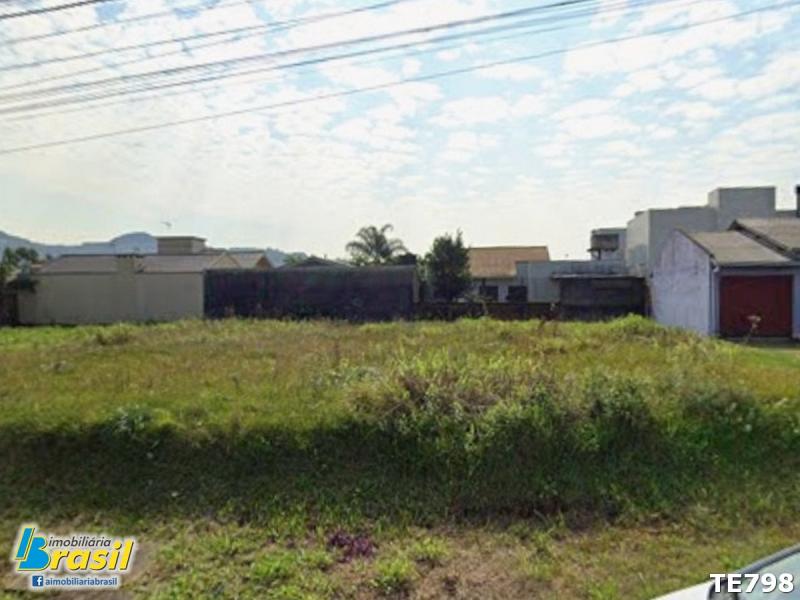 Terreno plano em ótima localização       