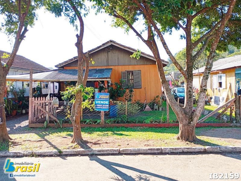 Casa com 3 dormitórios                                                                                  