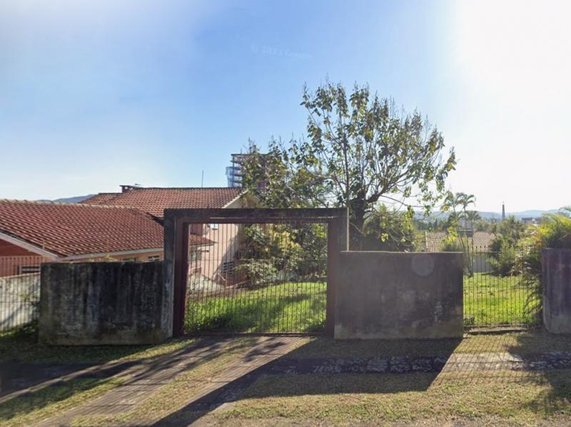 Terreno em ótima localização       