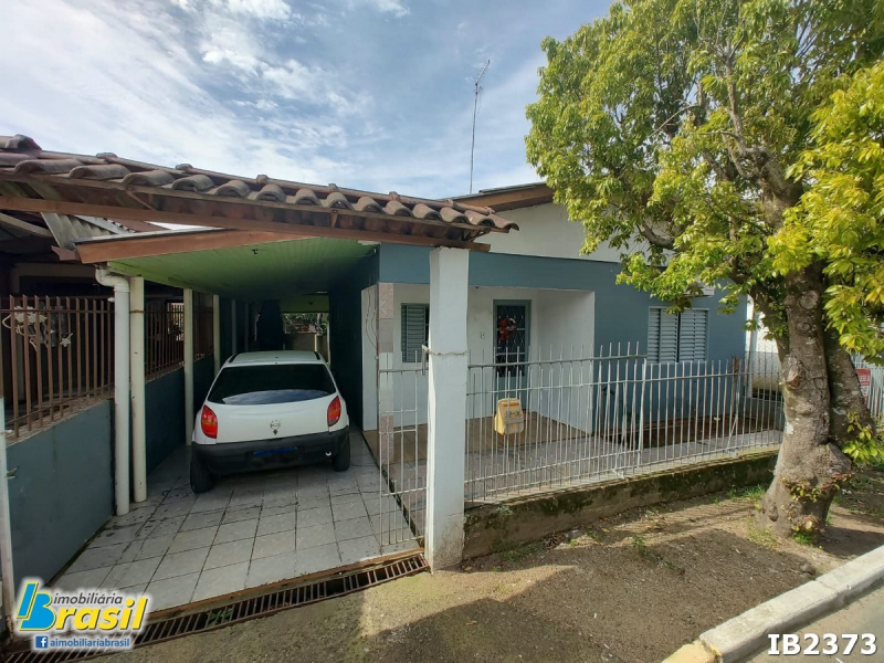 Casa de alvenaria com 100,00m²                                                                                                        