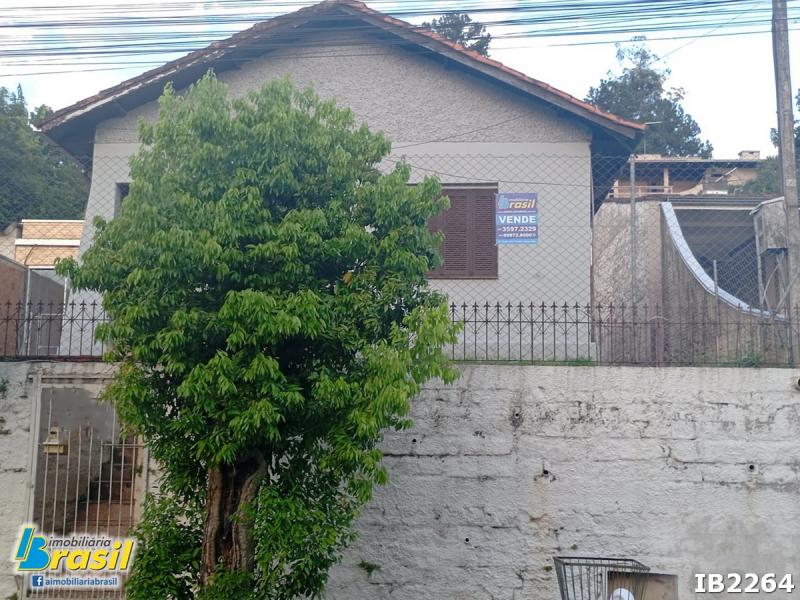 Casa com vista deslumbrante                             