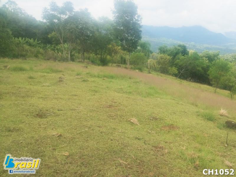 Chácara com 13.000,00m²                            