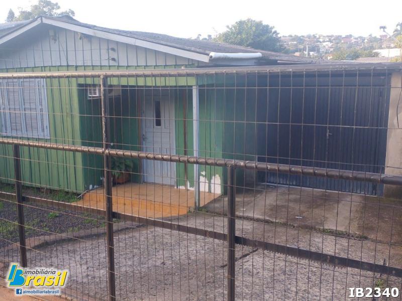 Casa com 2 dormitórios                                    
