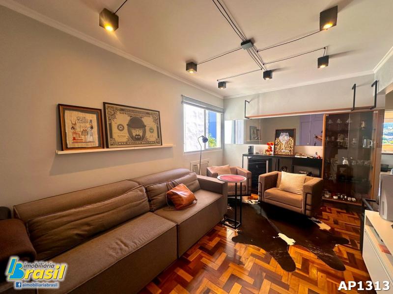 Apartamento semi mobiliado                          