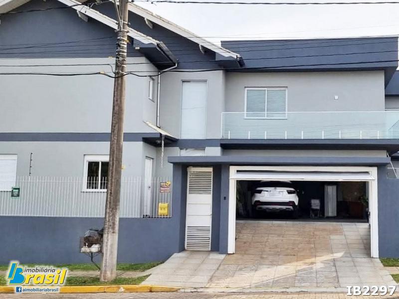 Amplo sobrado com 3 dormitórios                 