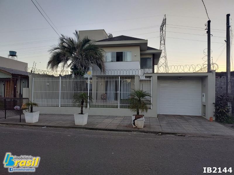 Encante-se com esta linda casa