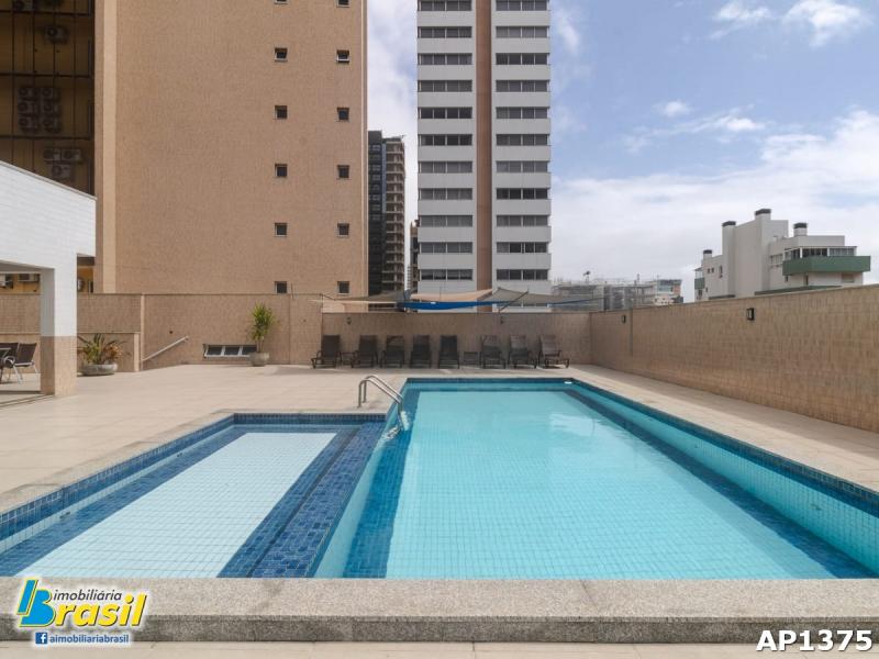Encante-se com este lindo Apartamento mobiliado a 3 quadras do mar com infraestrutura completa