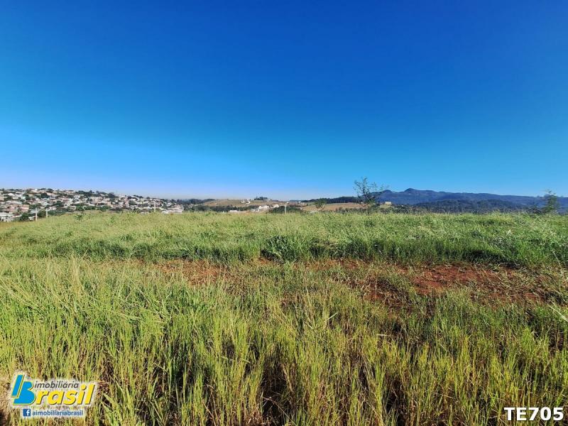 Terreno plano no loteamento Germânia