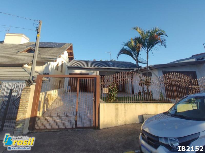 Amplo sobrado com suíte                