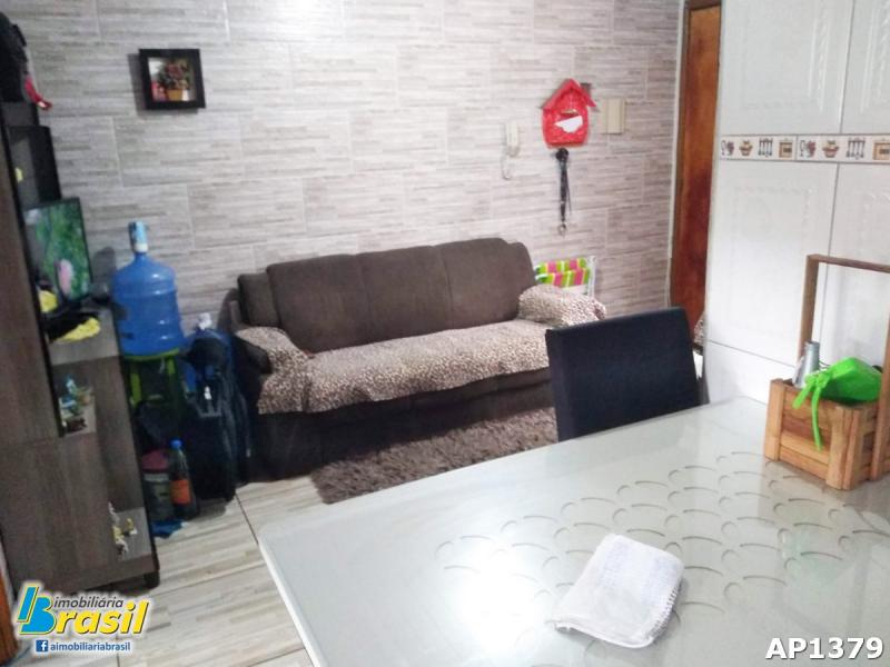 Apartamento com 2 dormitórios                     