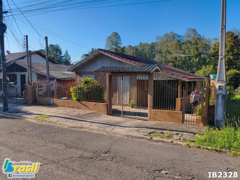 2 Casas à venda no terreno                                   