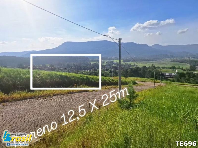 Terreno plano pronto para construir