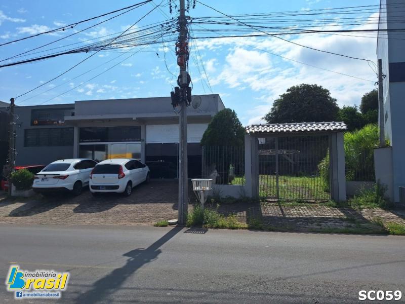 Duas salas comerciais com 38,66m² cada